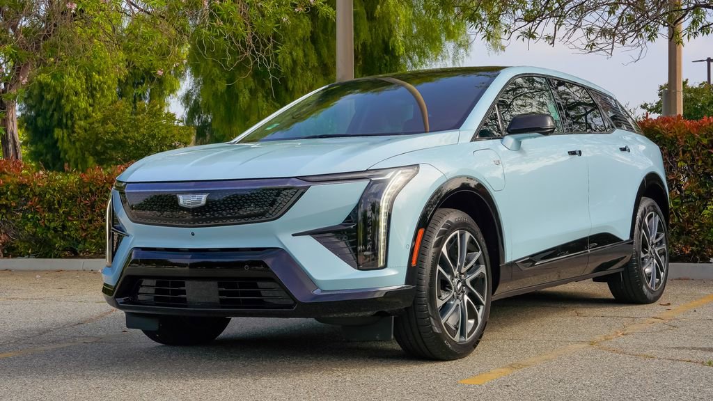 Certified 2025 Cadillac OPTIQ Sport 1 with VIN 3GYK3EMR6SS223915 for sale in Santa Clarita, CA