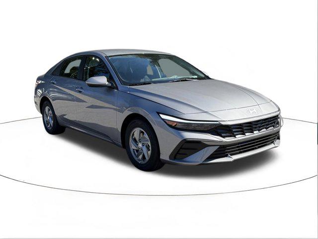 2026 Hyundai Elantra SE's photo