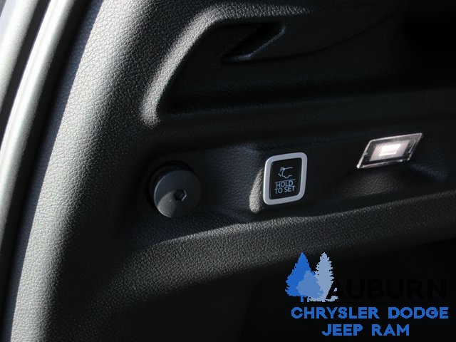 2025 Jeep Grand Cherokee L photo 15