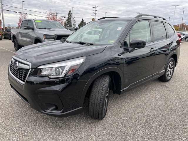 2020 Subaru Forester Premium photo 3