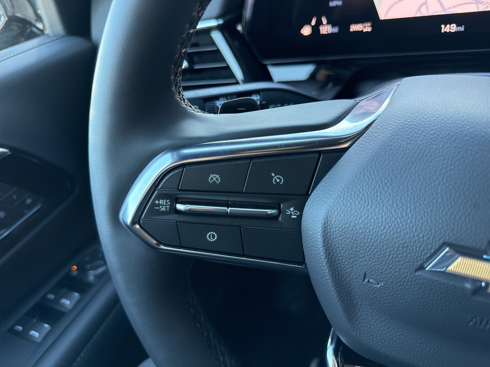 2025 Chevrolet Suburban Premier photo 33