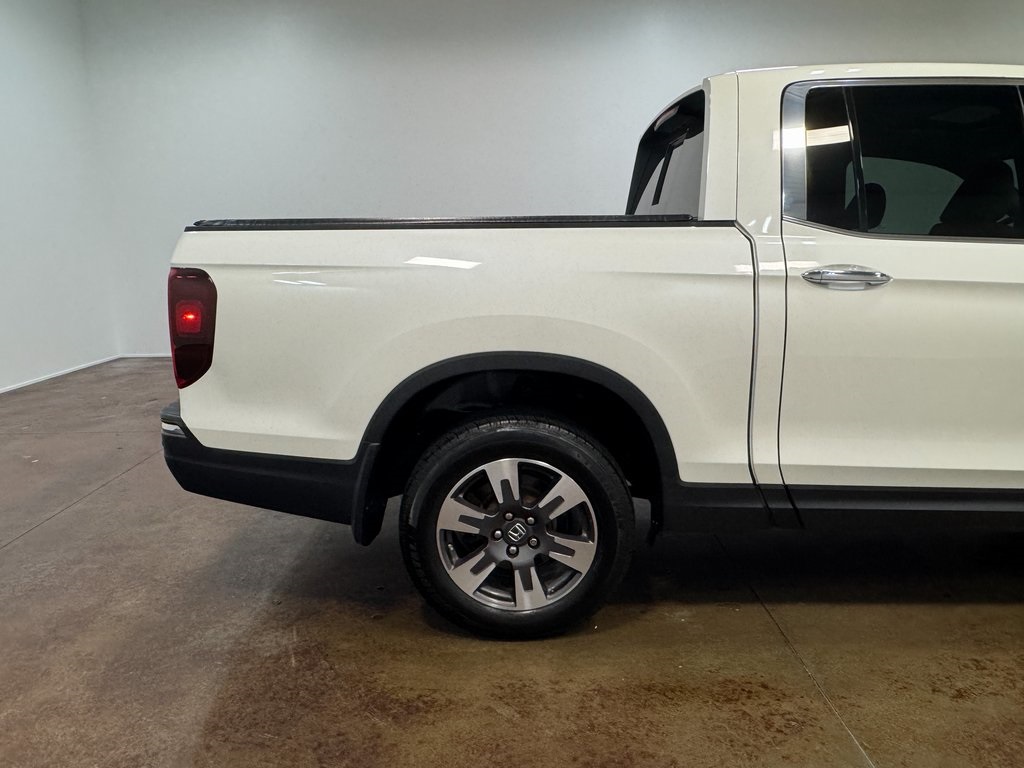 2019 Honda Ridgeline RTL-E photo 33