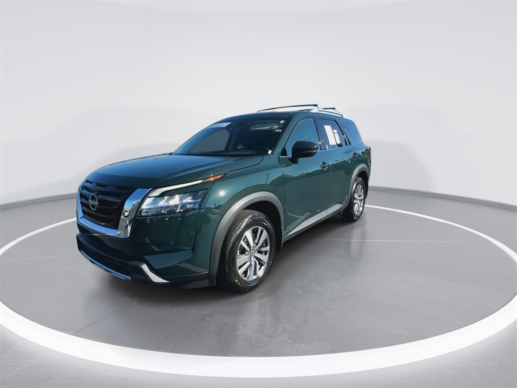 2023 Nissan Pathfinder SL photo 4