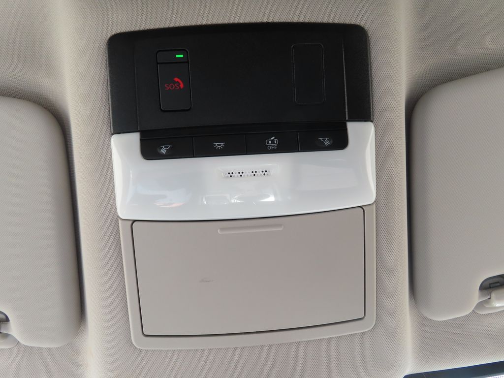 2023 Nissan Rogue SV photo 13