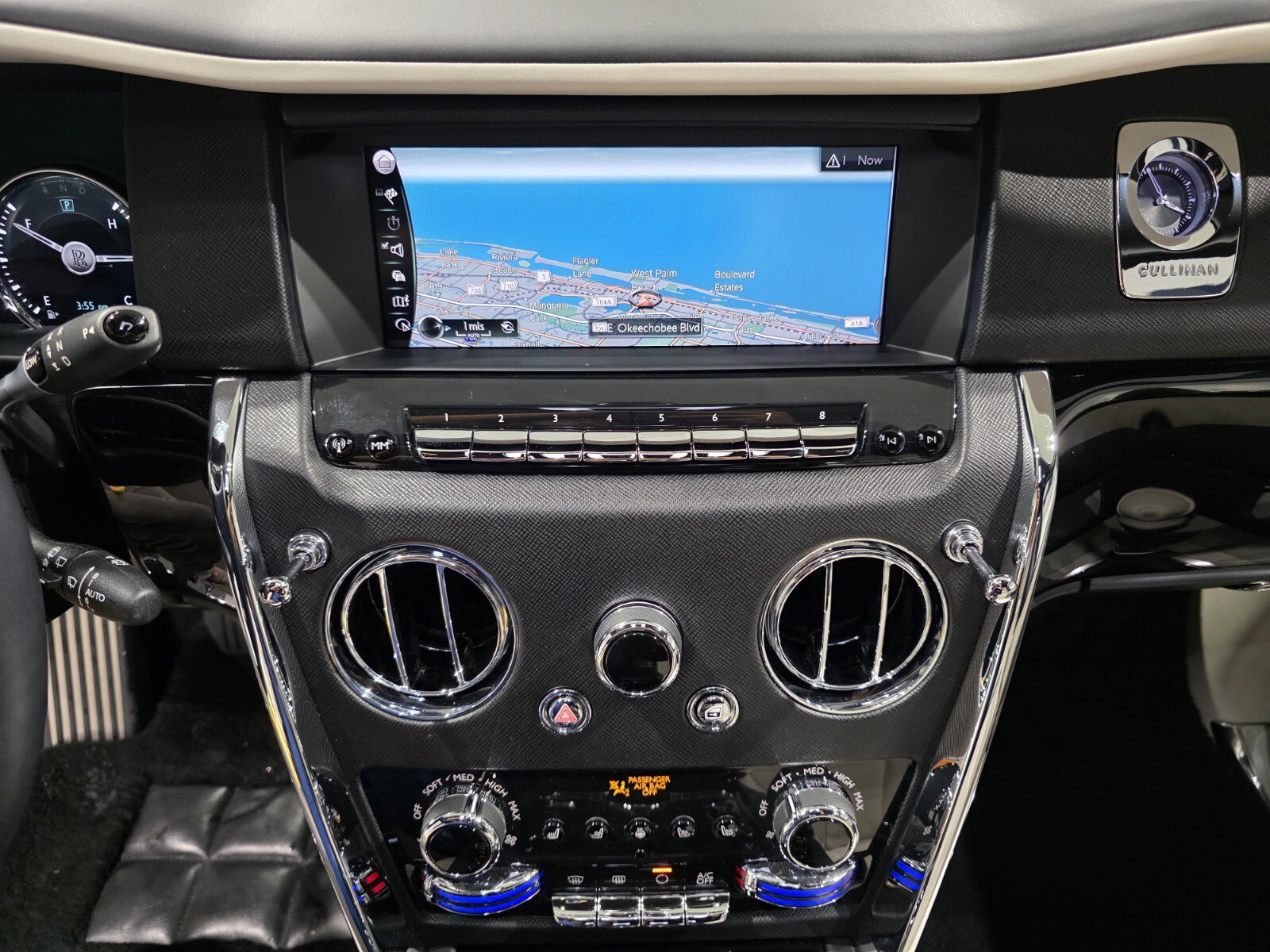 2021 Rolls Royce Cullinan RR31 photo 16