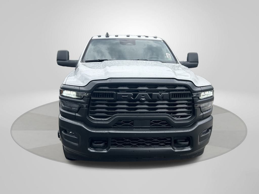 2025 Ram 3500 Tradesman photo 2