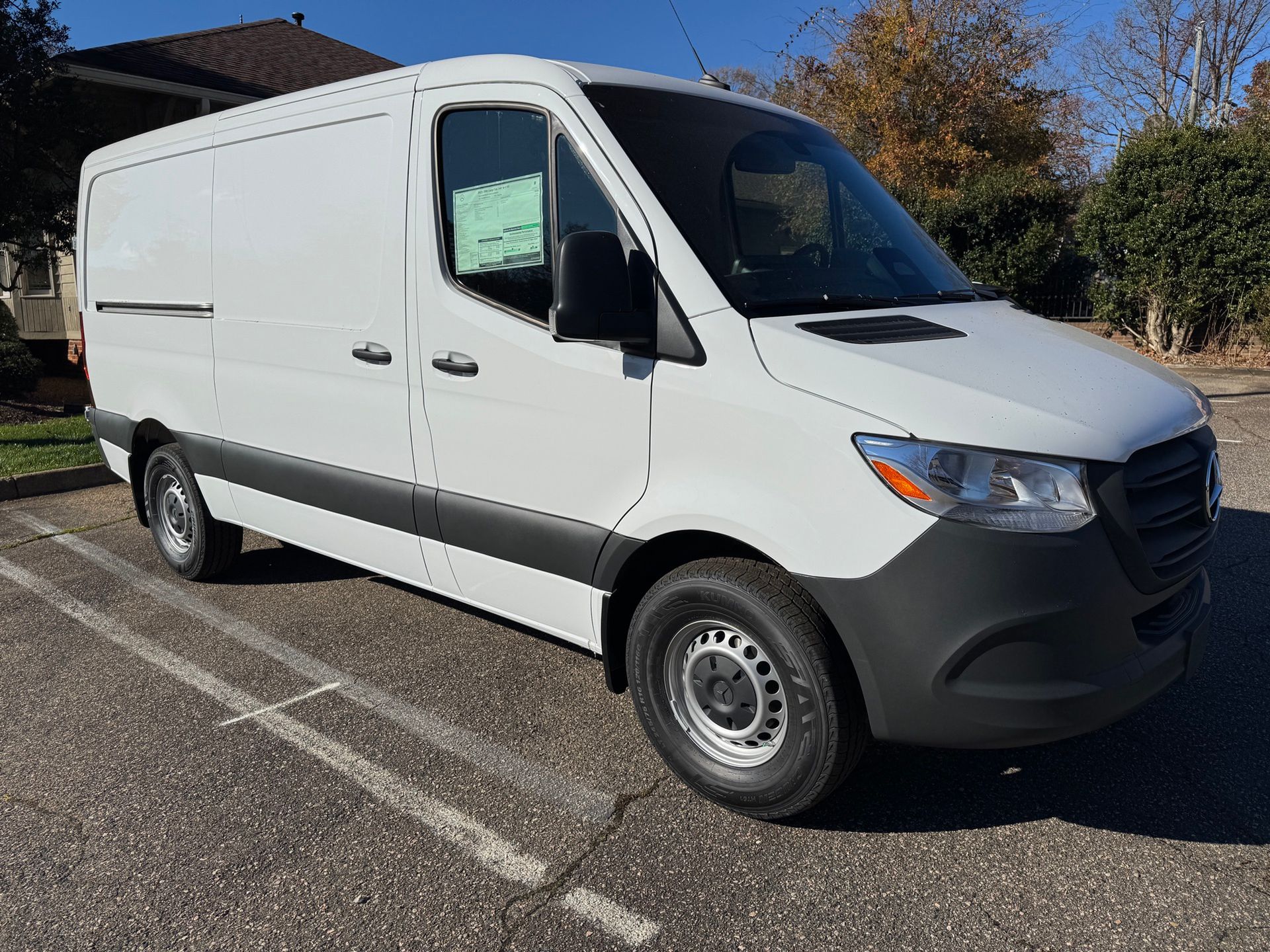 2025 Mercedes-Benz Sprinter Cargo Van Base's photo