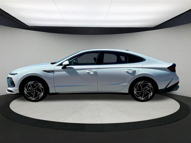 2024 Hyundai Sonata SEL Convenience photo 3