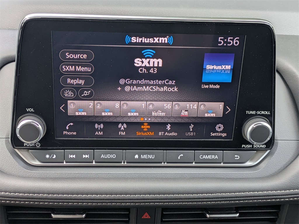 2025 Nissan Rogue SV photo 20
