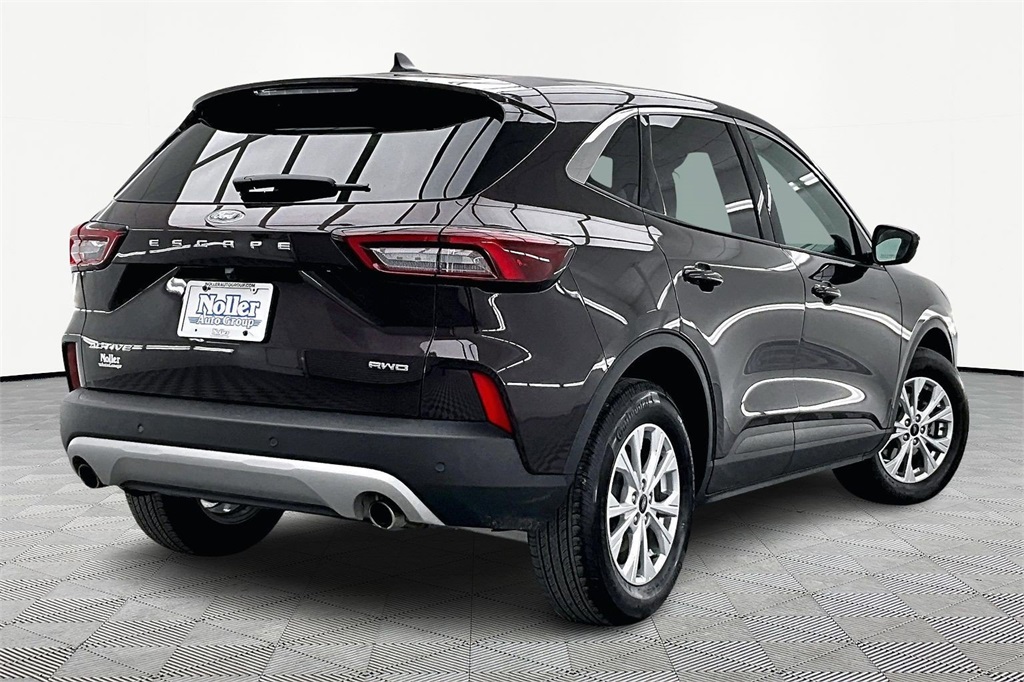 Used 2023 Ford Escape Active with VIN 1FMCU9GN7PUB23977 for sale in Kansas City