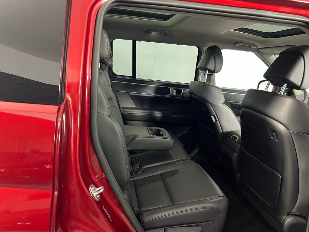 2025 Hyundai Santa Fe Limited photo 26