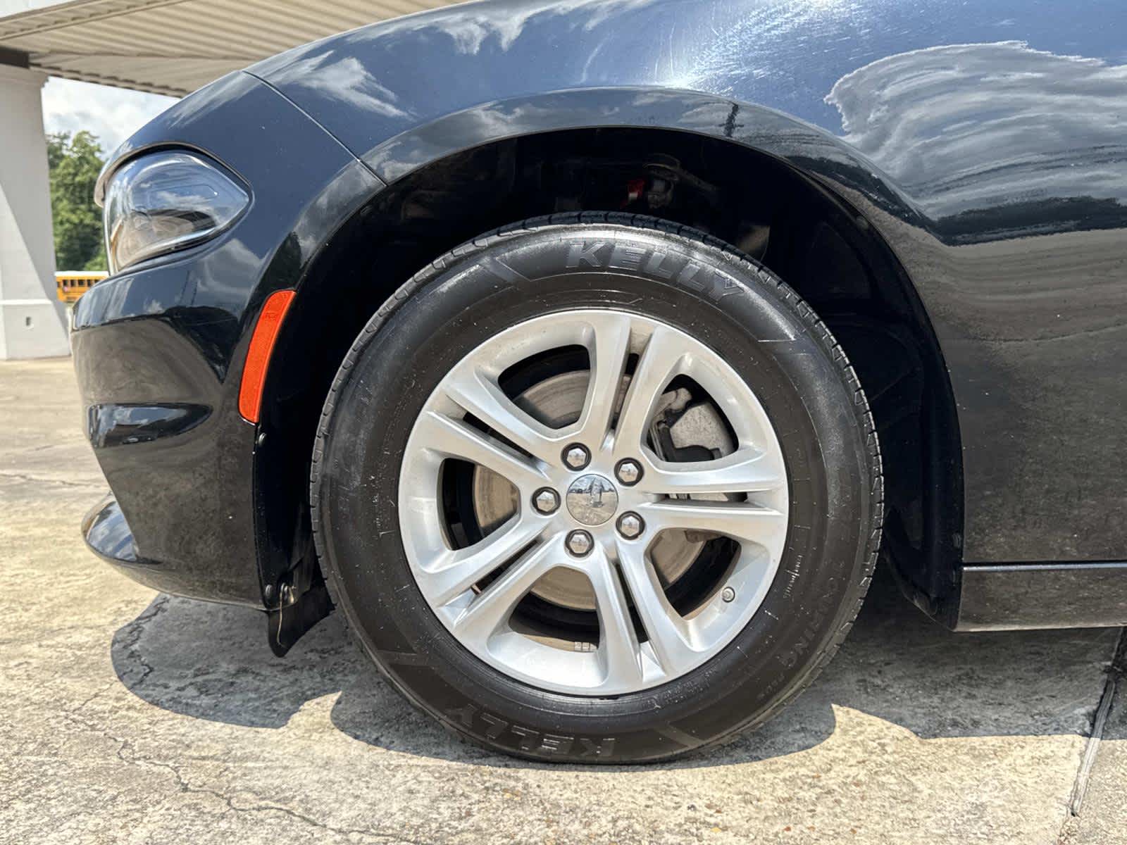 2023 Dodge Charger SXT photo 4