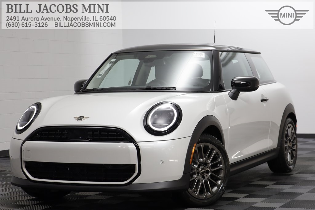 2025 MINI Hardtop 2 Door Base's photo