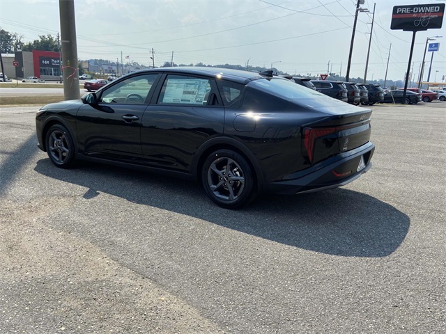 2025 Kia K4 LXS photo 4