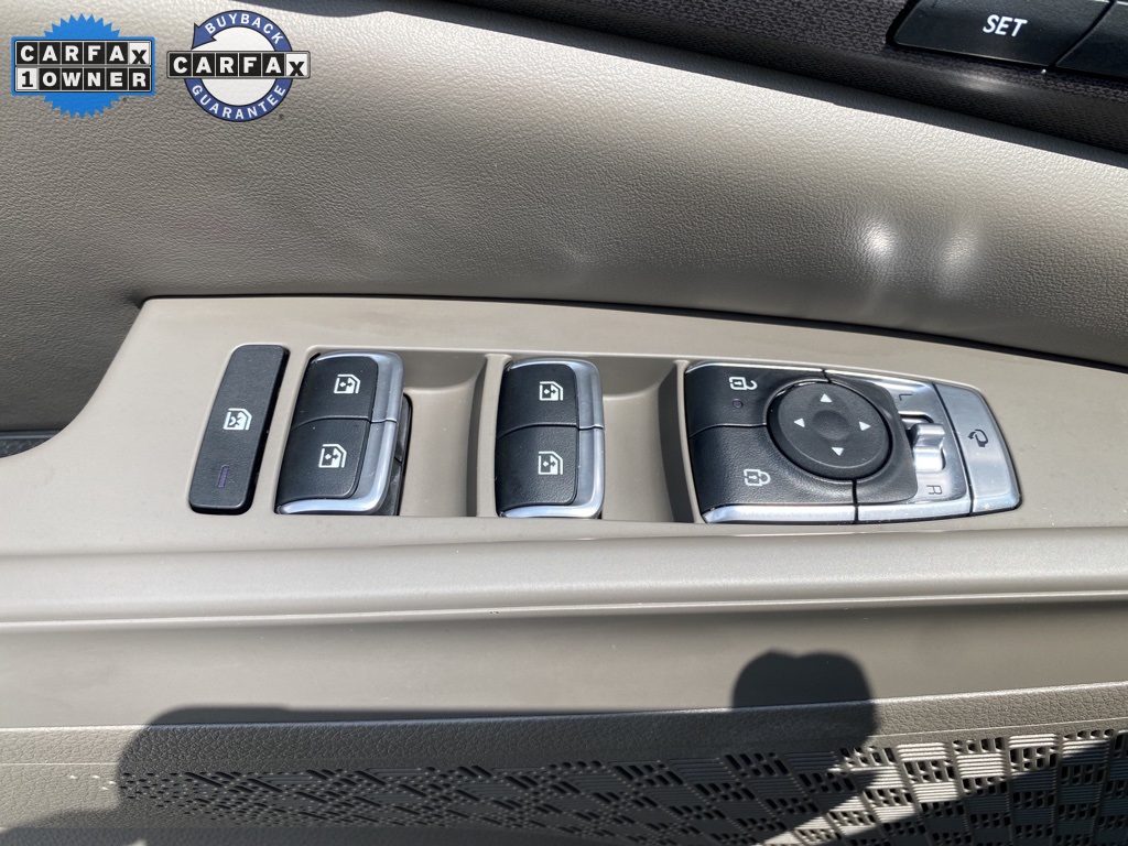 2025 Kia Carnival EX photo 26