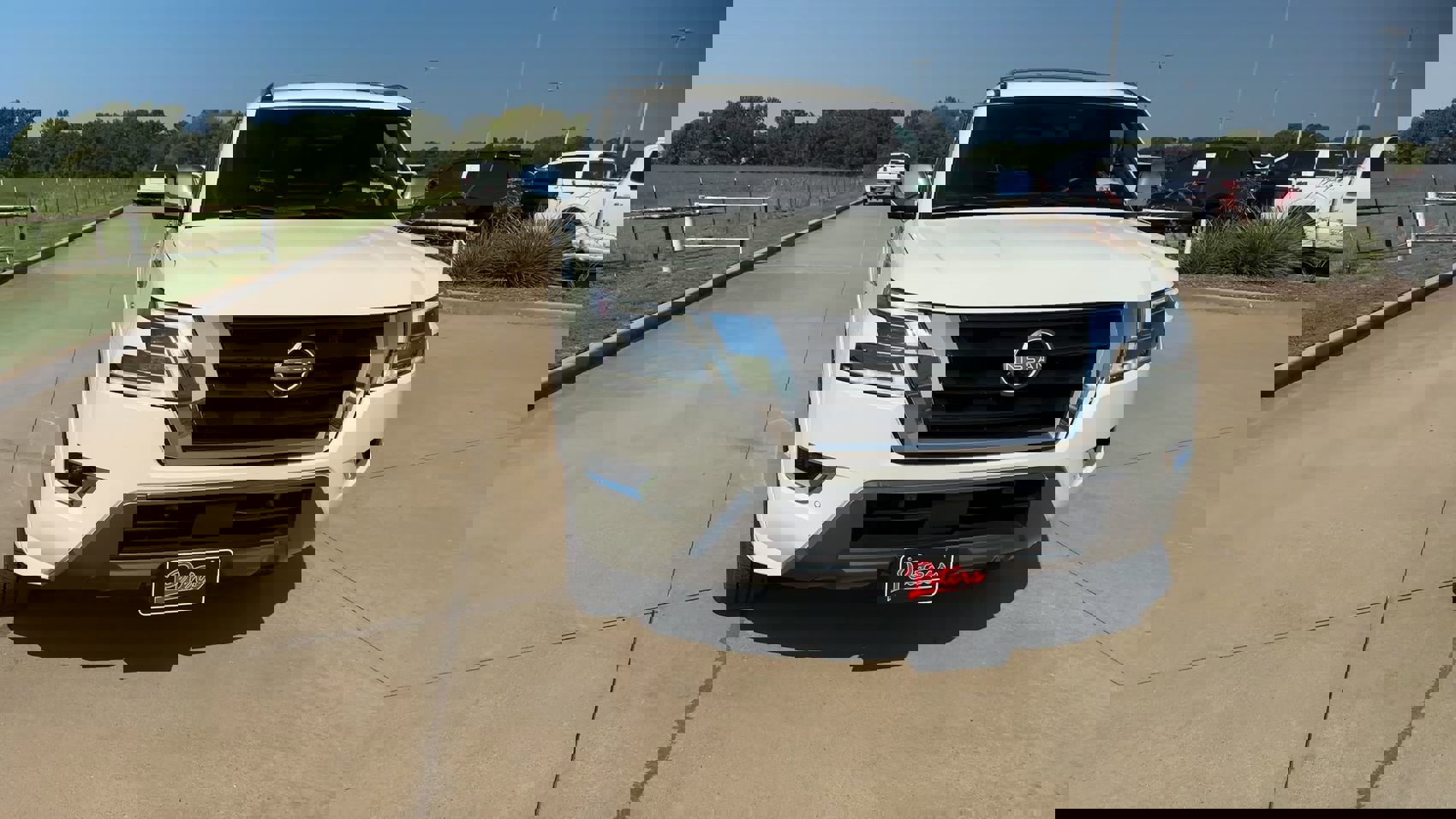 2022 Nissan Armada Platinum photo 2