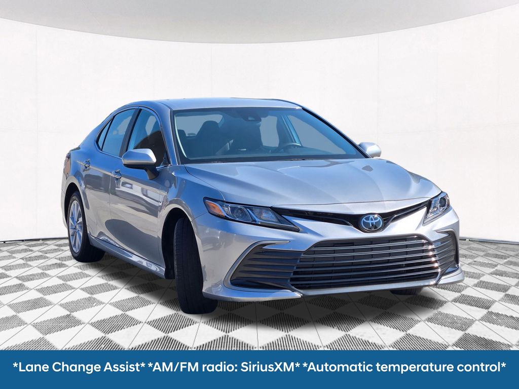 2024 Toyota Camry LE photo 3