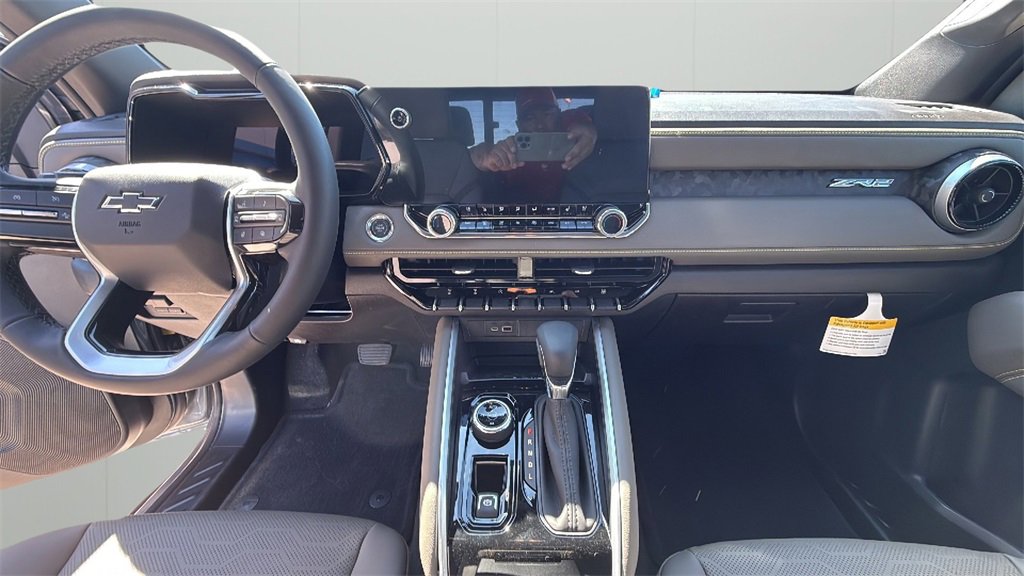 2026 Chevrolet Colorado ZR2 photo 25
