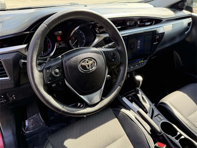 2014 Toyota Corolla Plus photo 2