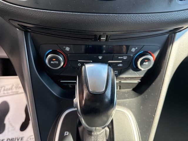 2017 Ford C-Max Hybrid SE photo 16