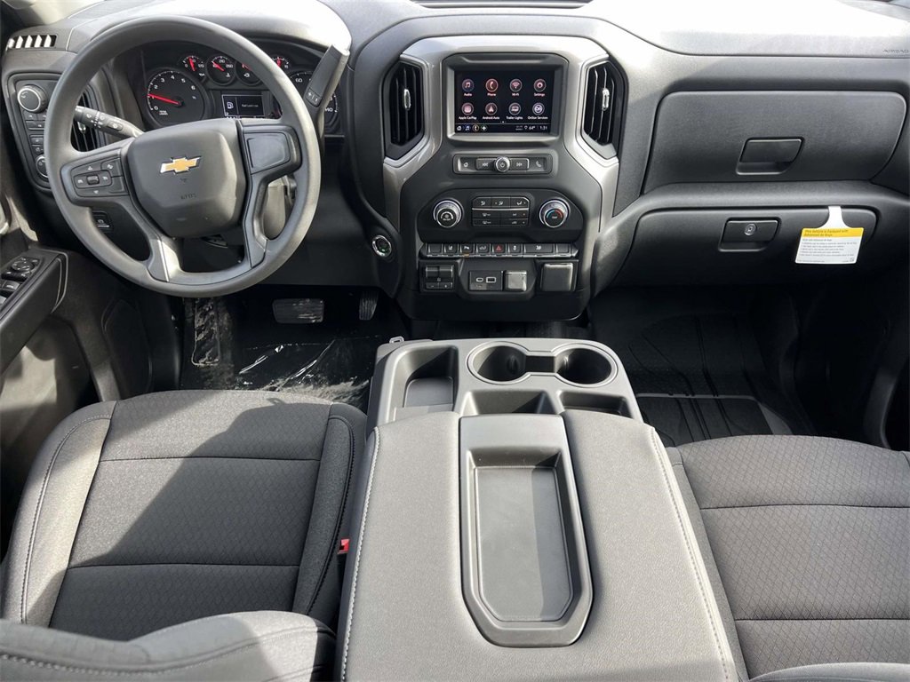 2026 Chevrolet Silverado 2500HD Custom photo 3