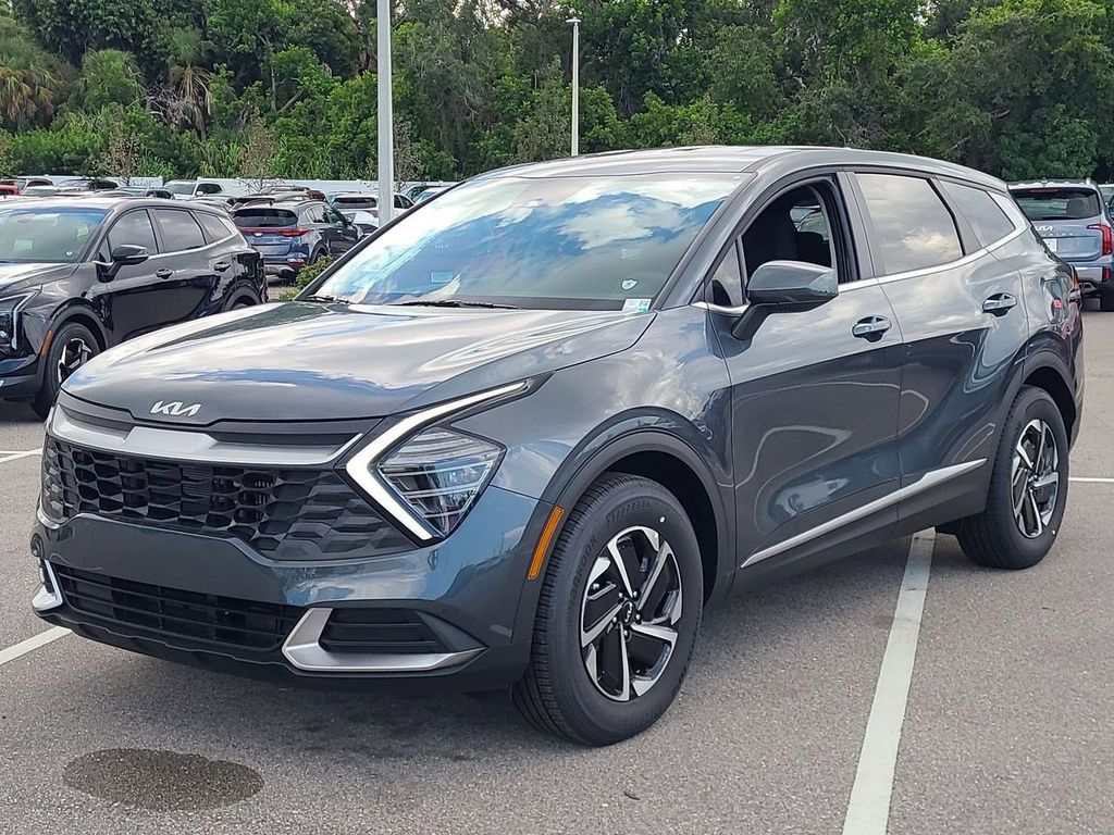 2025 Kia Sportage Hybrid LX photo 2