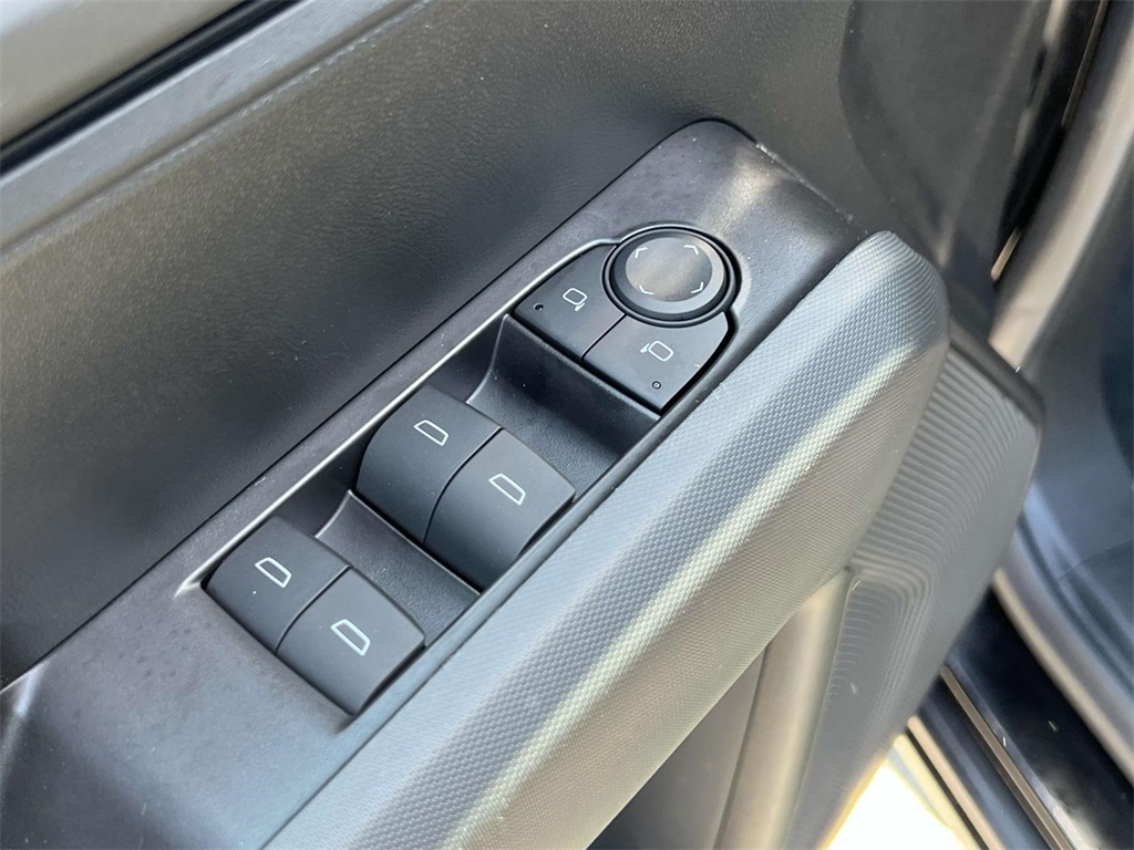 2024 Chevrolet Colorado Work Truck photo 13