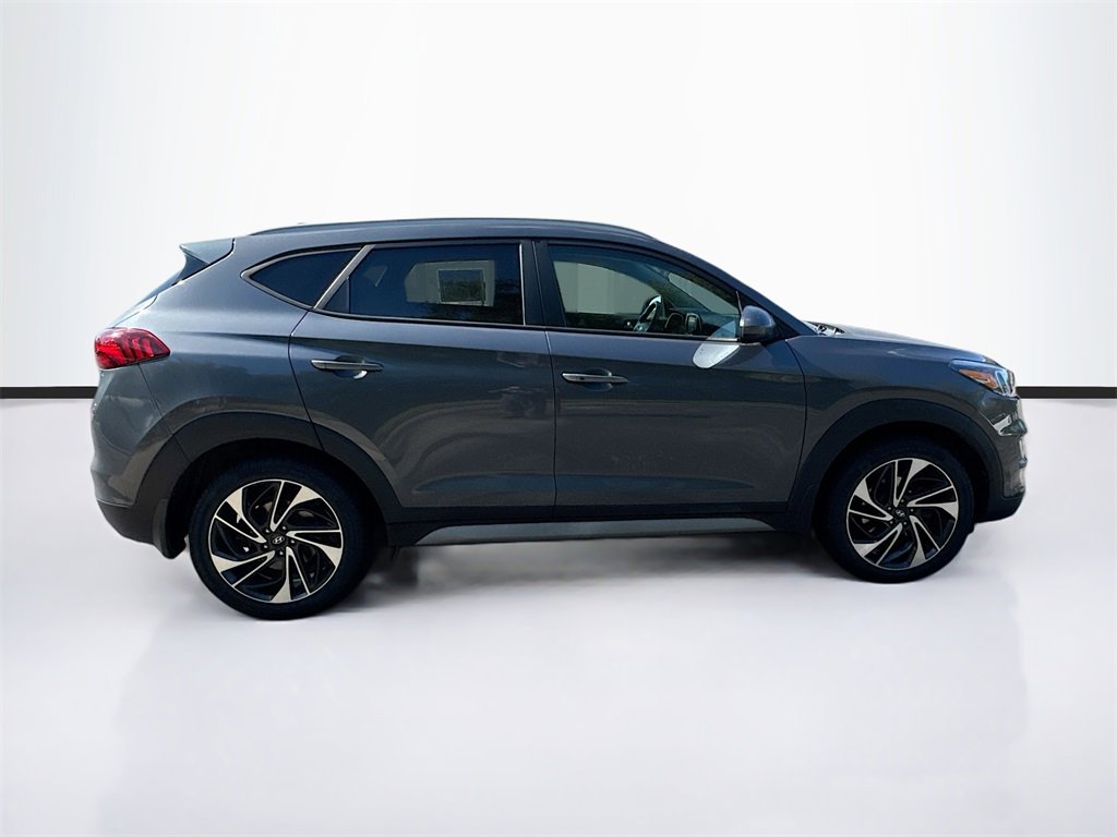 2021 Hyundai Tucson Sport photo 2