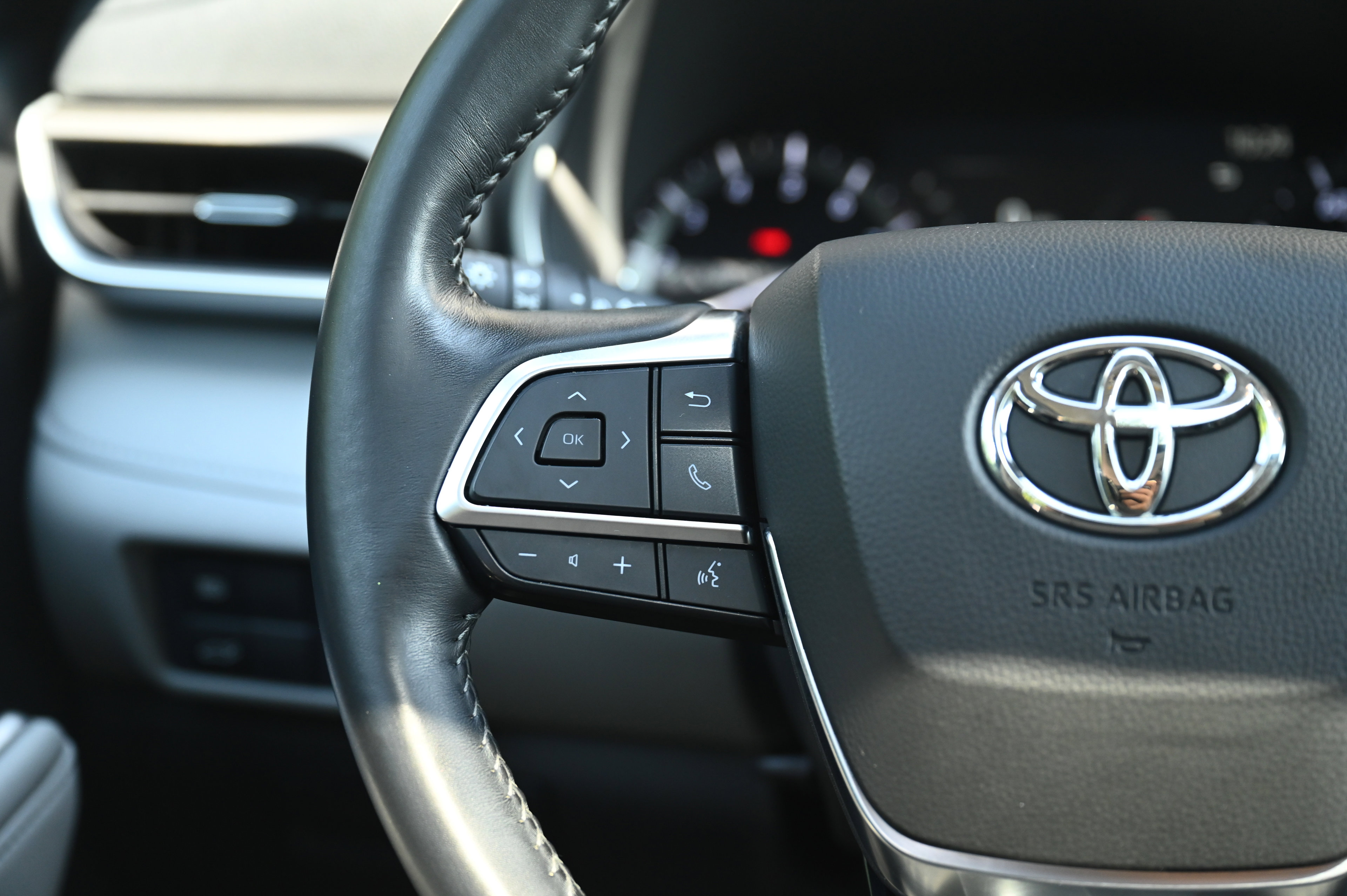 2021 Toyota Highlander XLE photo 40