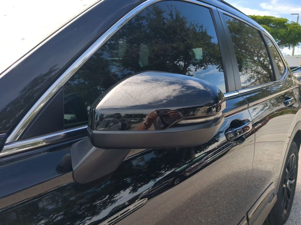 2023 Honda CR-V Hybrid Sport photo 9