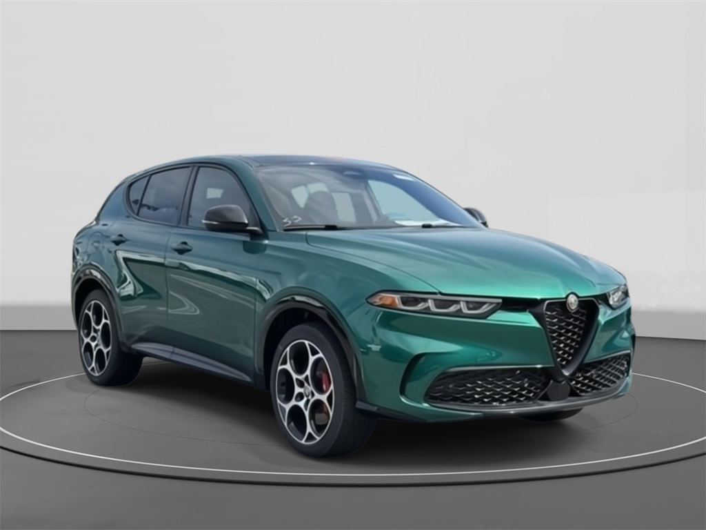 2025 Alfa Romeo Tonale Base's photo