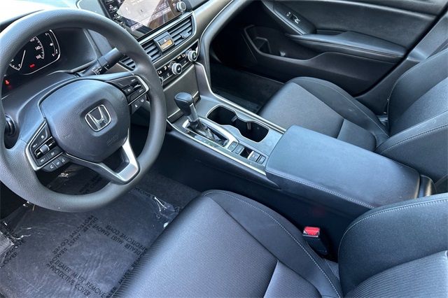2022 Honda Accord LX photo 12