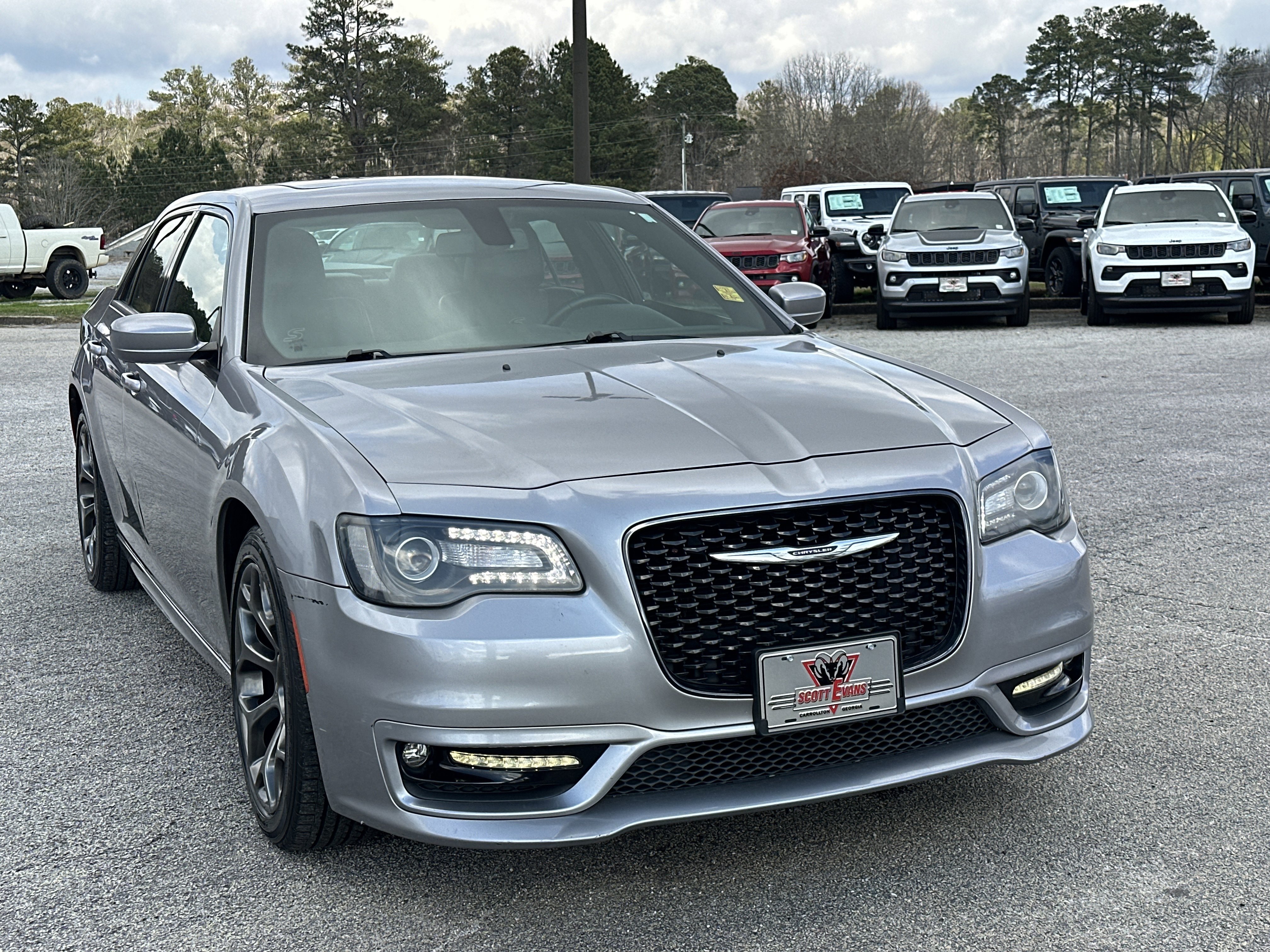 2017 Chrysler 300 S's photo