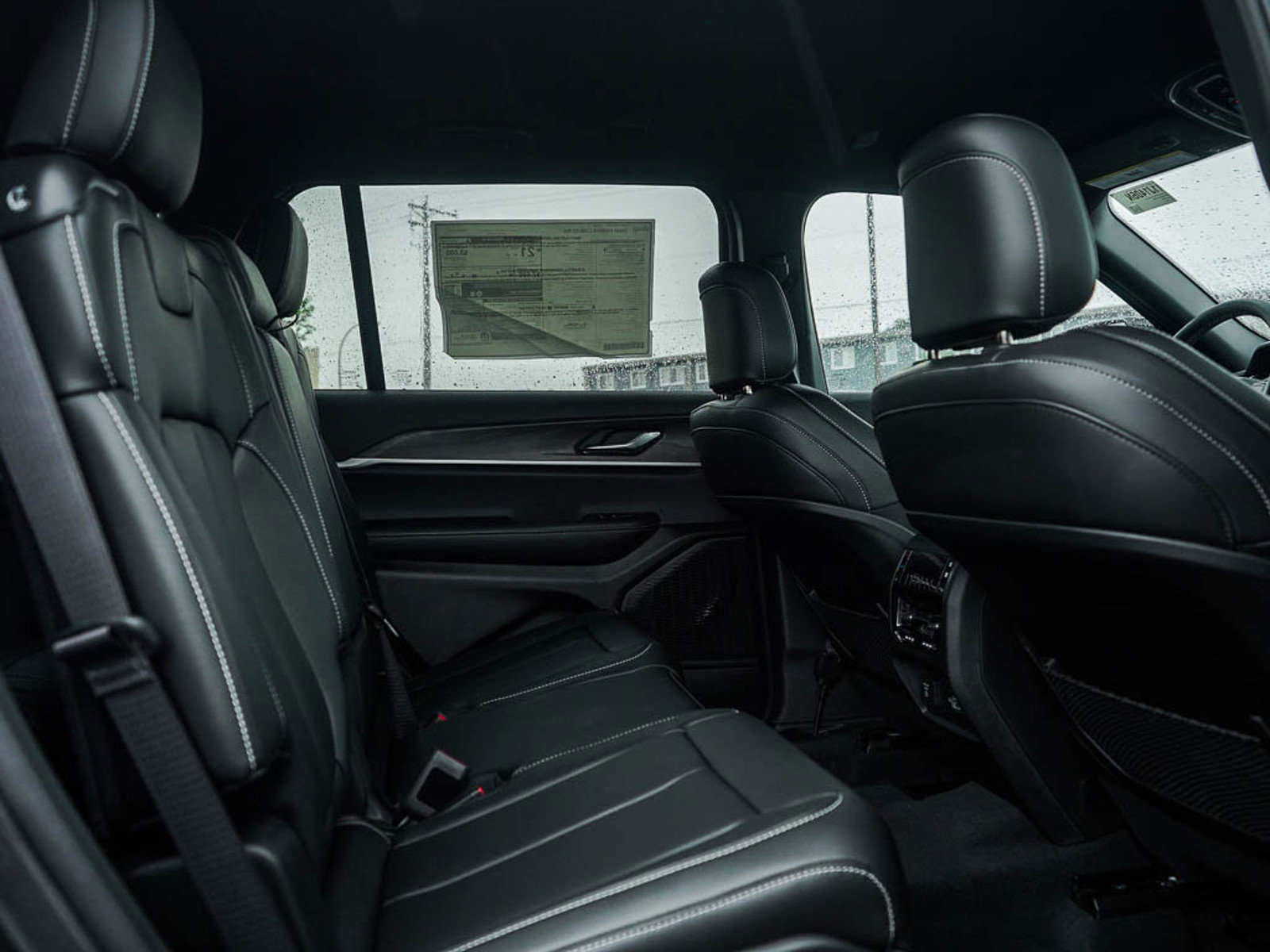 2025 Jeep Grand Cherokee Limited photo 12