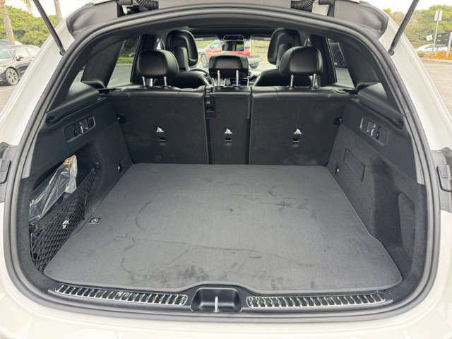 2026 Mercedes Benz GLC 300 4MATIC photo 4