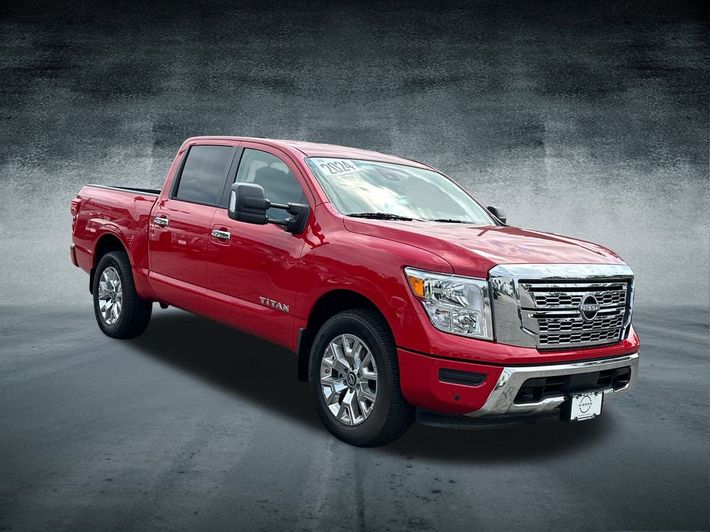 2024 Nissan Titan SV photo 5