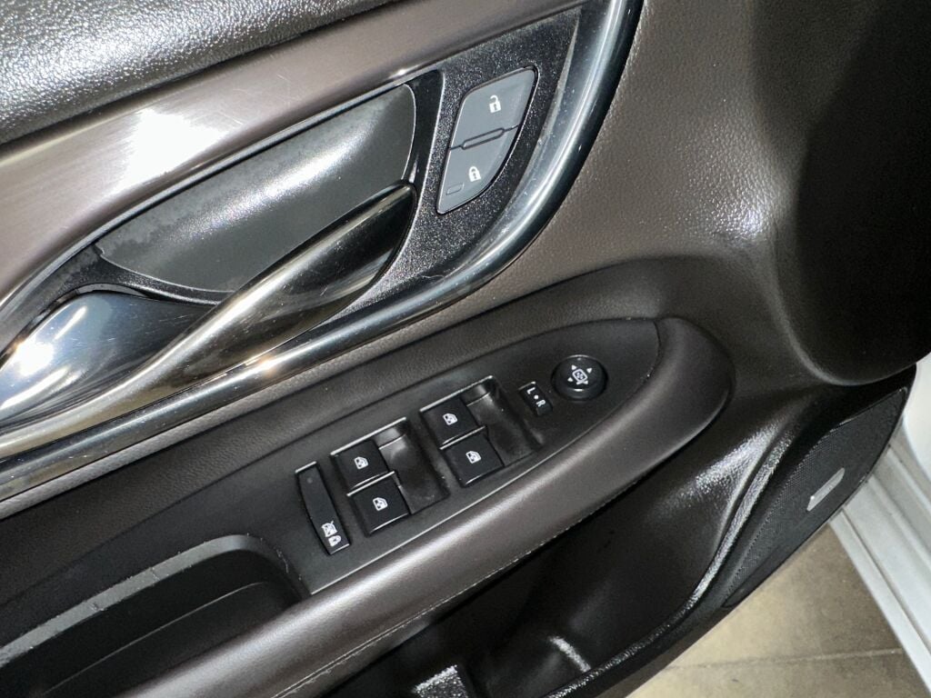 2014 Cadillac ATS Base photo 5