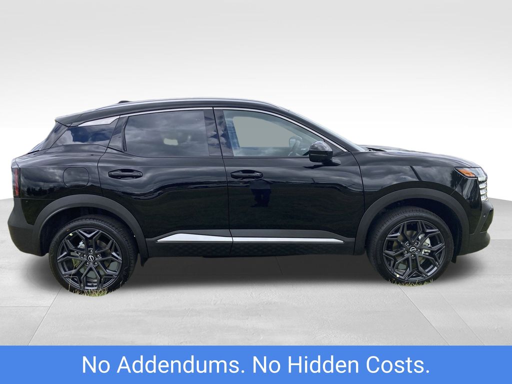 2025 Nissan Kicks SR photo 3