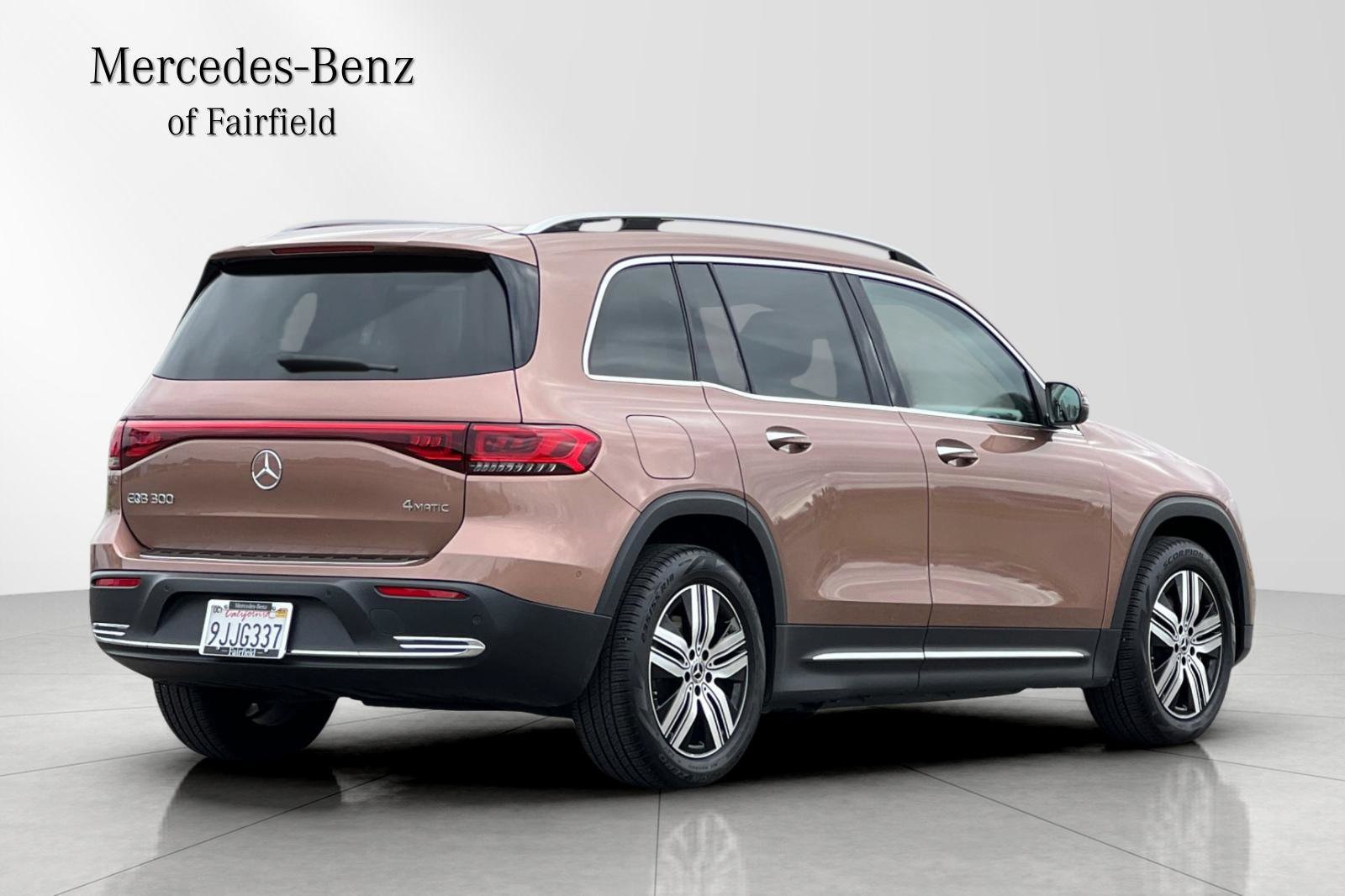 2023 Mercedes Benz EQB 300 4MATIC photo 2