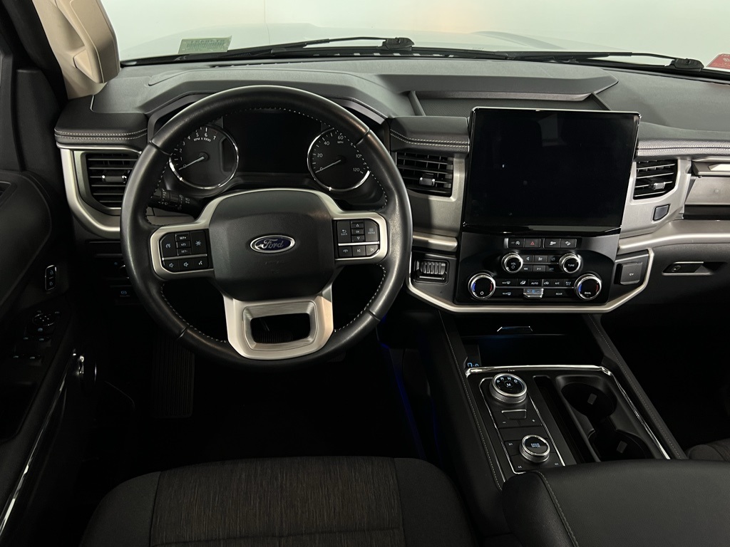 2024 Ford Expedition XLT photo 12