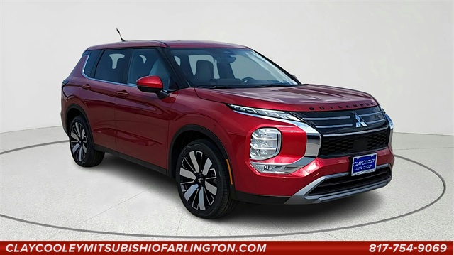 2025 Mitsubishi Outlander SE's photo