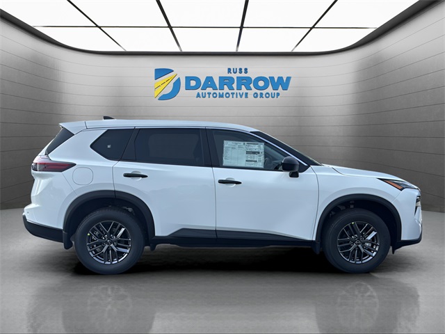 2026 Nissan Rogue S photo 3