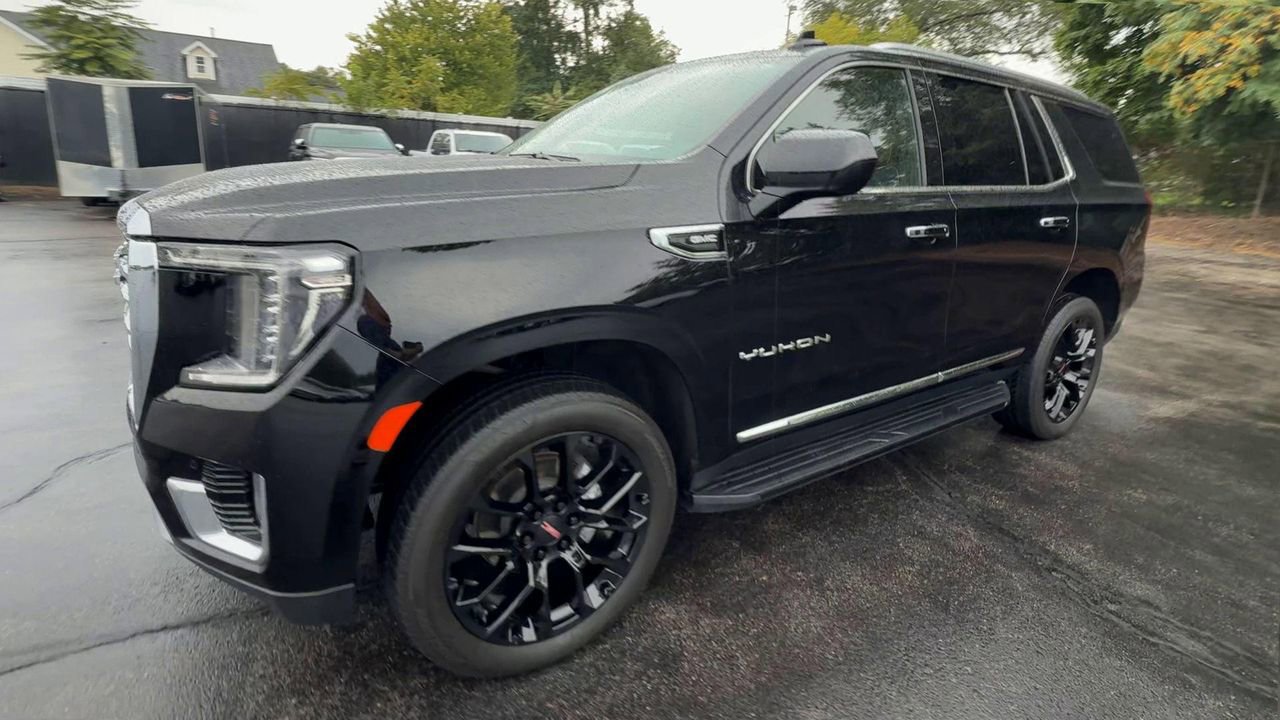 2023 Gmc Yukon SLT photo 4