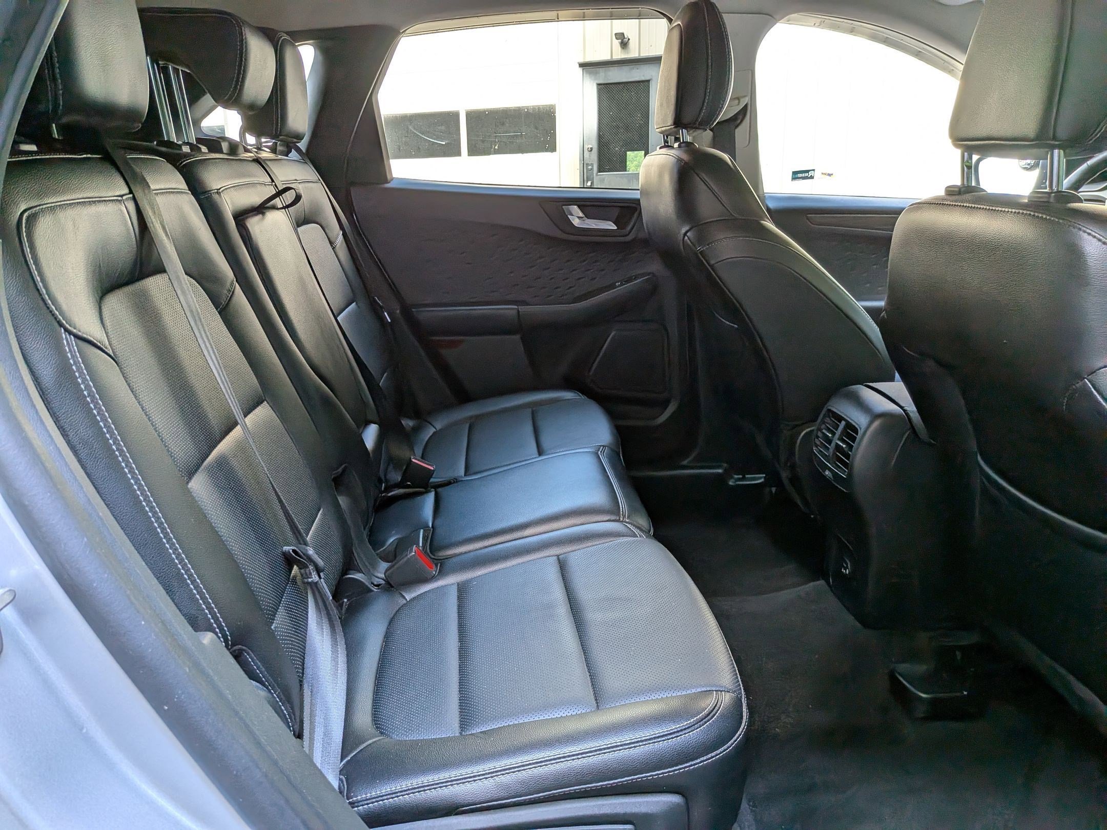 2020 Ford Escape Titanium photo 31
