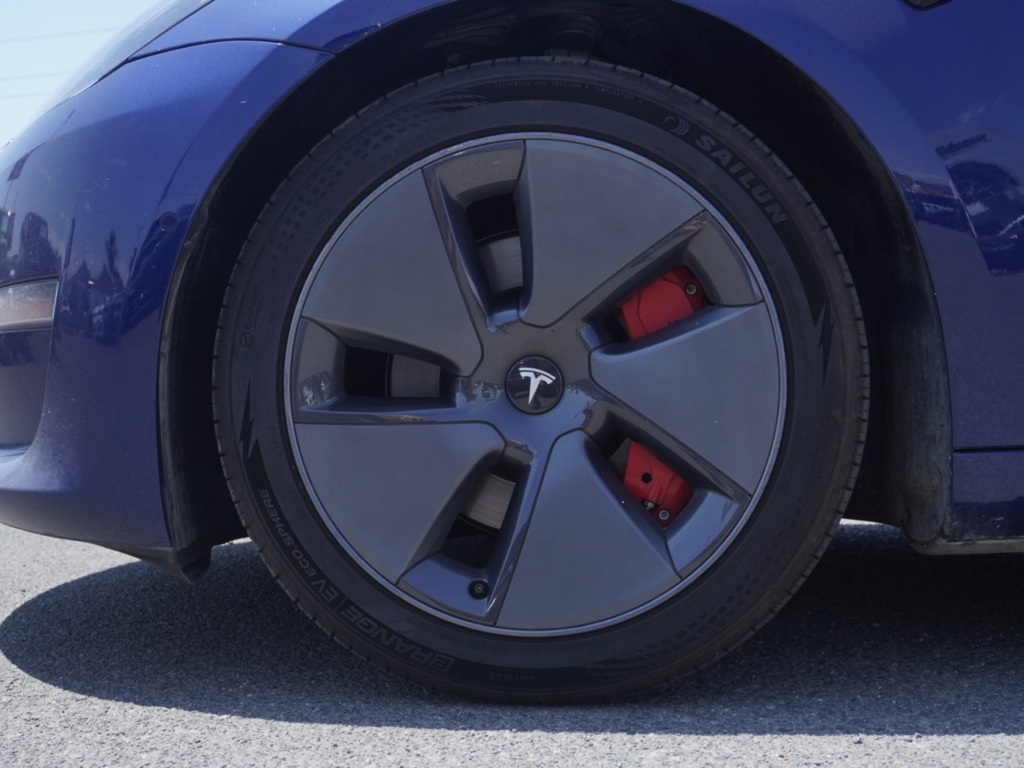2022 Tesla Model 3 Long Range photo 9