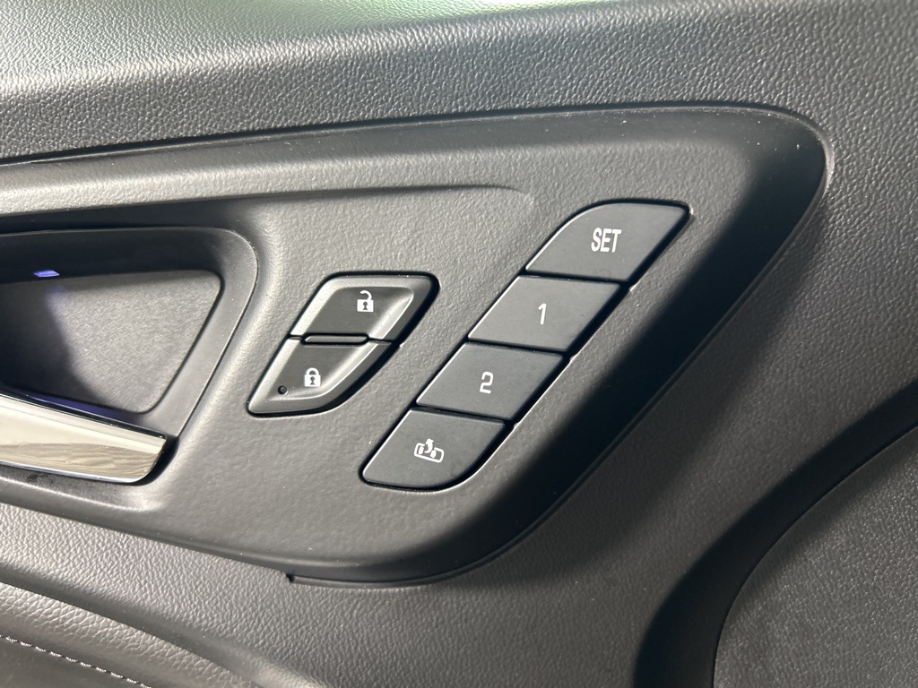 2018 Chevrolet Malibu Premier photo 20