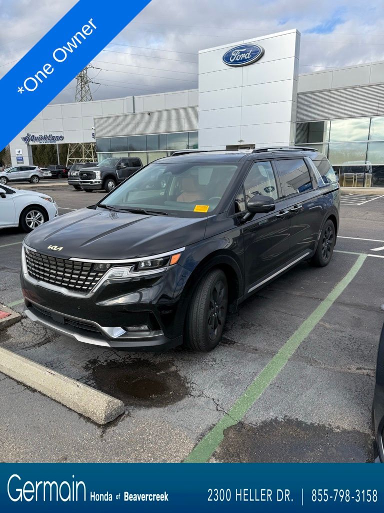 2024 Kia Carnival SX Prestige's photo