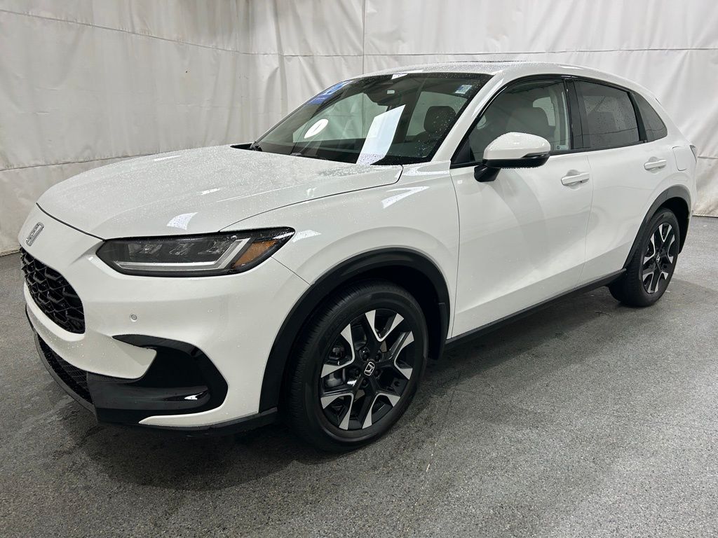 2026 Honda HR-V EX-L photo 2