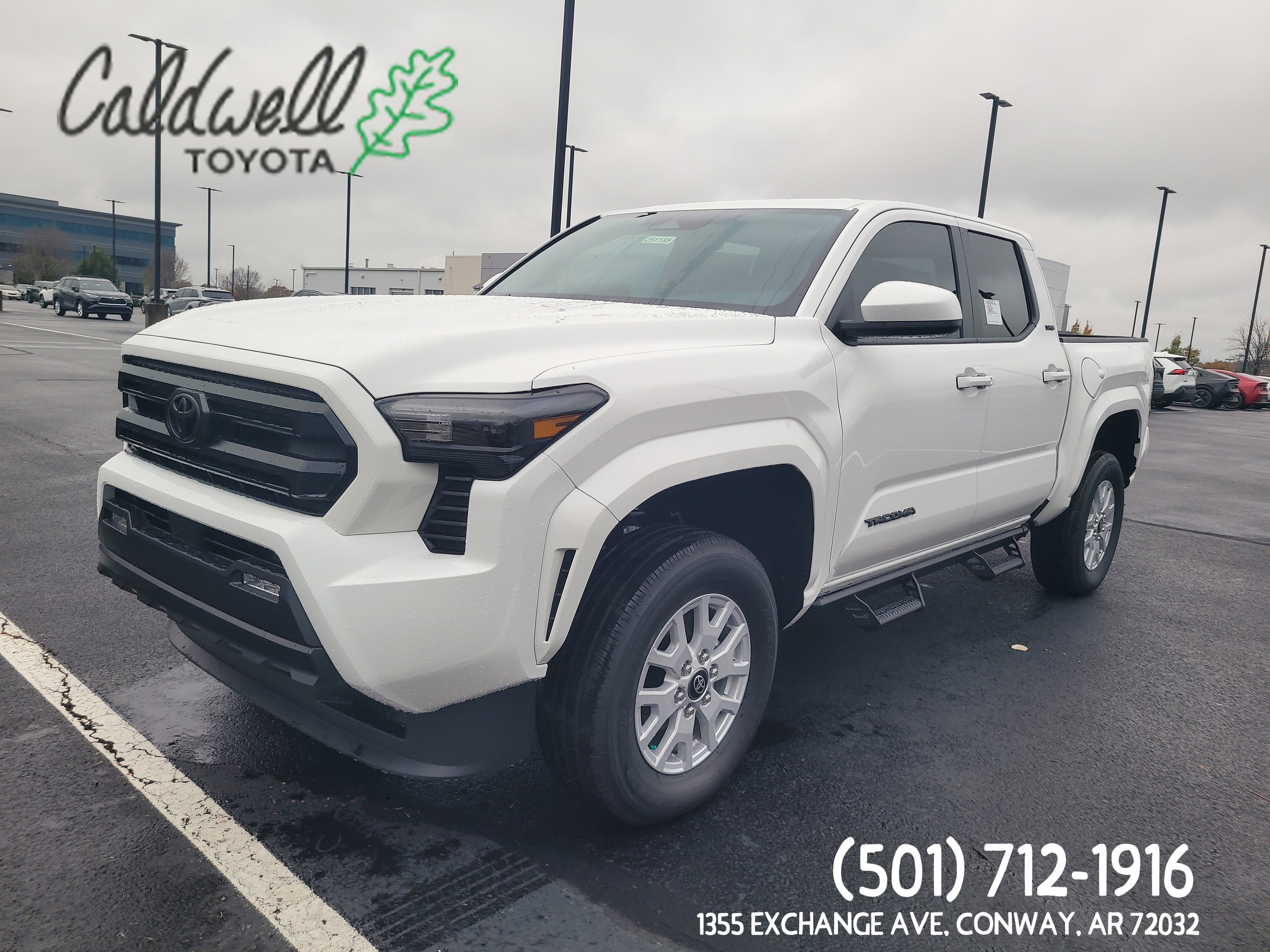 2025 Toyota Tacoma SR5's photo