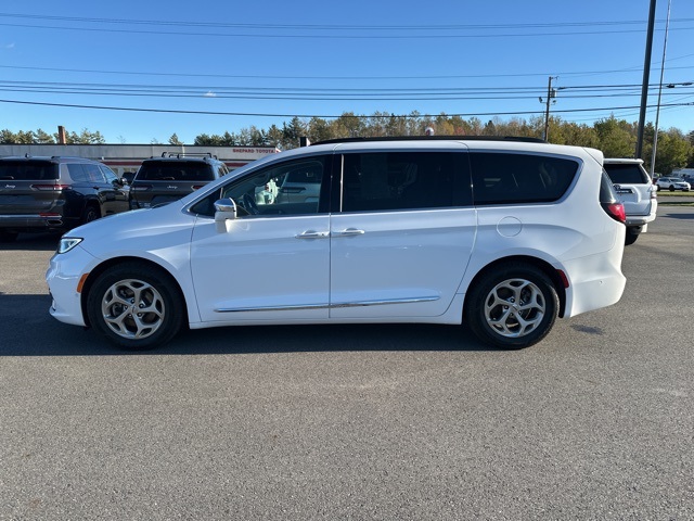 2022 Chrysler Pacifica Limited photo 4